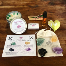 Load image into Gallery viewer, SAGITTARIUS GIFT BOX - Zodiac Astrology kit, November 22 - December 21