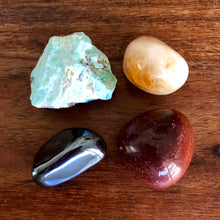 Load image into Gallery viewer, ARIES GIFT BOX - Zodiac Astrology kit, March 21 - April 19