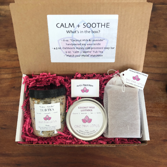 CALM + SOOTHE spa and bath kit / gift box