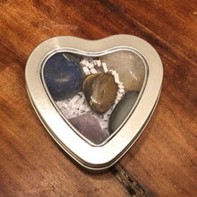 Load image into Gallery viewer, 5 piece Mystery Crystals Box (heart shaped) gift
